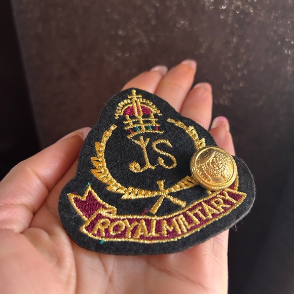 Crest Patch - Picture 2 of 5